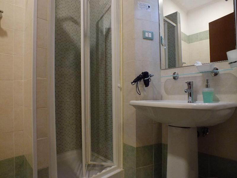 Accommodation Delia โรม ภายนอก รูปภาพ