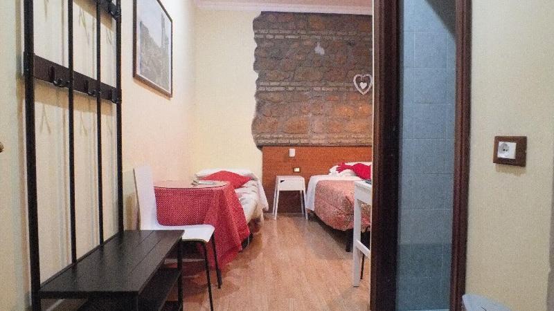 Accommodation Delia โรม ภายนอก รูปภาพ